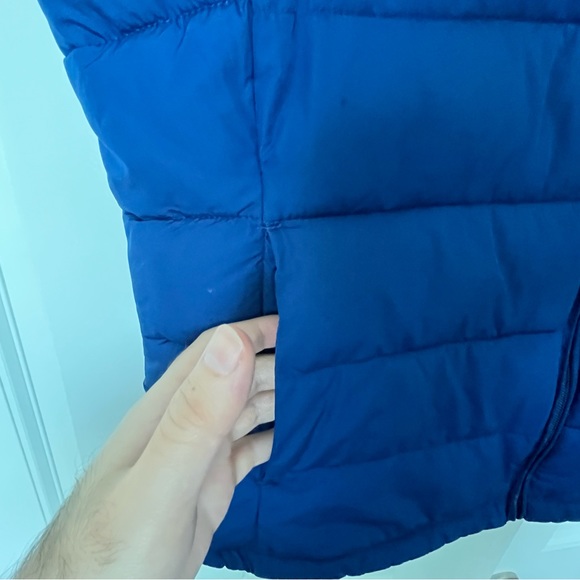 Banana republic blue puffer vest, like new. - Picture 4 of 7